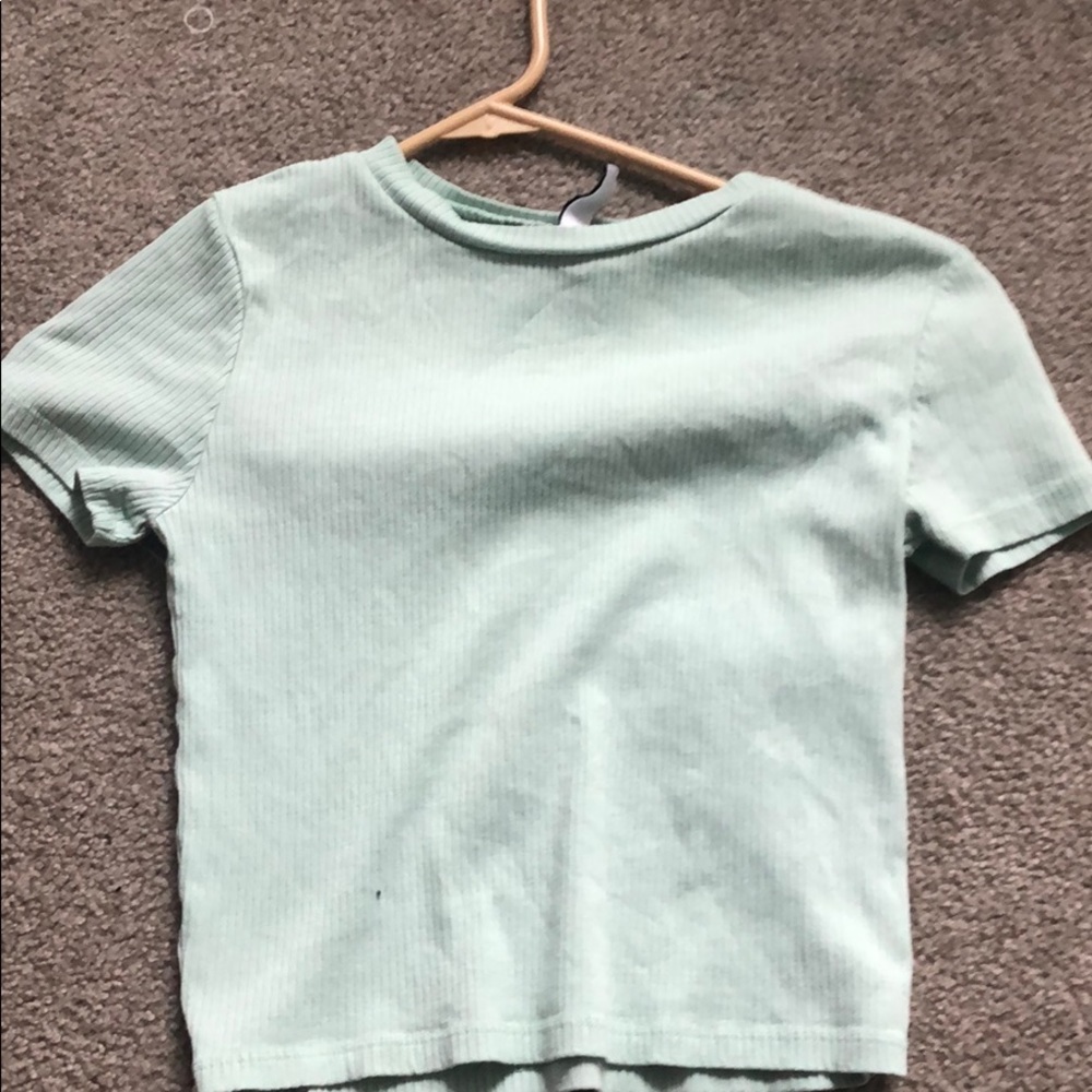 H & M Ribbed Crop Top
